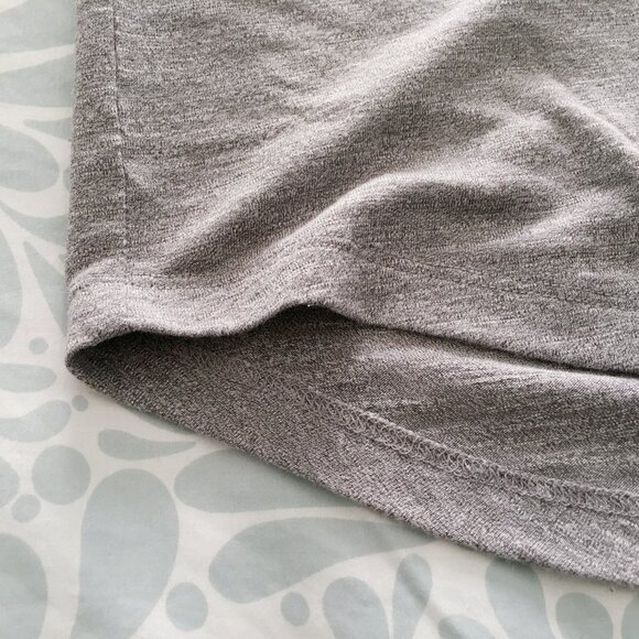 Lolë Light Knit Layering Top in Gray - Picture 5 of 9